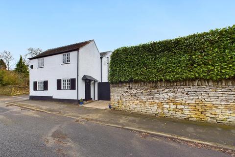 Mill Street, Cheltenham GL52 3 bed detached house for sale