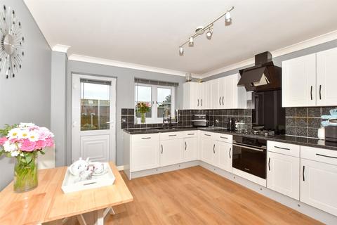 Meadow View, Lydd, Romney Marsh, Kent 3 bed semi