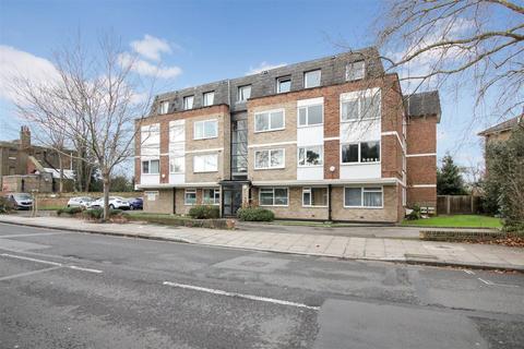 London Road, Twickenham 1 bed flat for sale