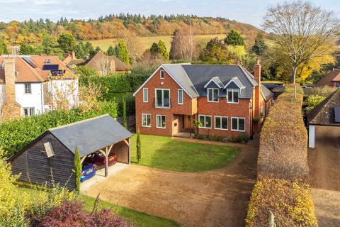 Tilehouse Road, Guildford, GU4 5 bed detached house for sale