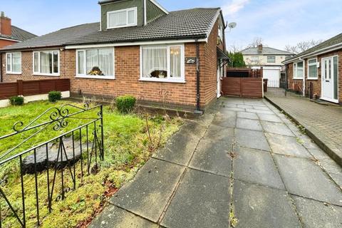 Lynton Lea, Manchester 3 bed semi
