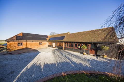 Cuckoo Lane, Brenchley 3 bed barn conversion for sale