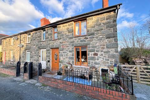 Llwyngwril LL37 2 bed end of terrace house for sale
