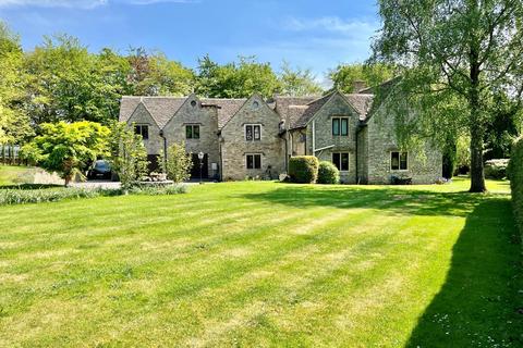 Upton, Tetbury, Gloucestershire, GL8 4 bed detached house for sale