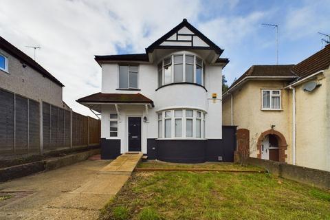 Coles Green Road, London, NW2 7ER 1 bed maisonette for sale