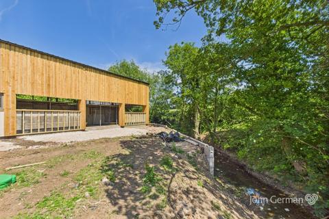 Waldley, Doveridge 3 bed barn conversion for sale