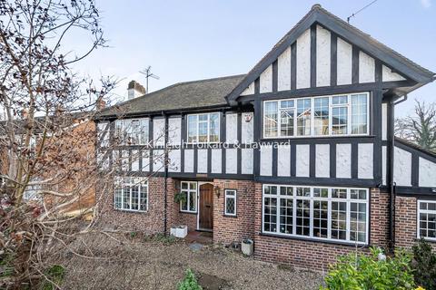 Oaklands Road, Bromley, Kent, BR1 4 bed detached house for sale