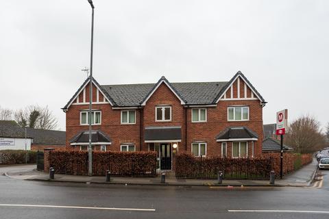 Castle Mews, Pontefract WF8 2 bed flat for sale