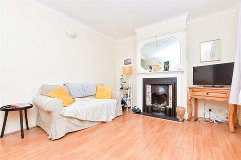 Vale Road, Tonbridge, Kent 2 bed terraced house for sale
