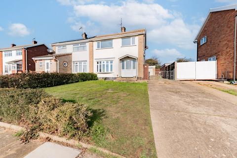 Breydon Way, Lowestoft 3 bed semi