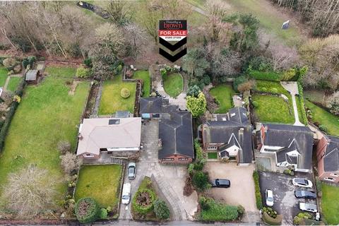 Park Lane, Congleton 3 bed detached bungalow for sale