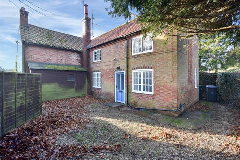 Town Street, Hawksworth 2 bed house for sale