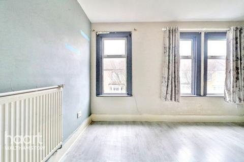 Mansfield Road, Walthamstow 2 bed terraced house for sale