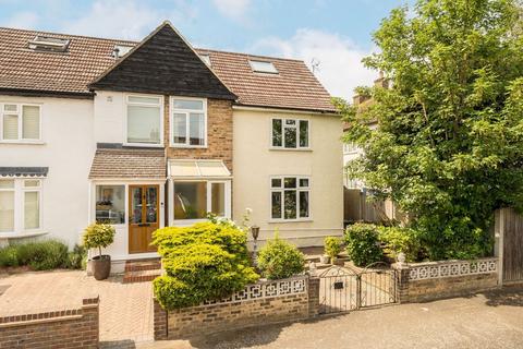 Ferguson Avenue, Surbiton KT5 4 bed semi