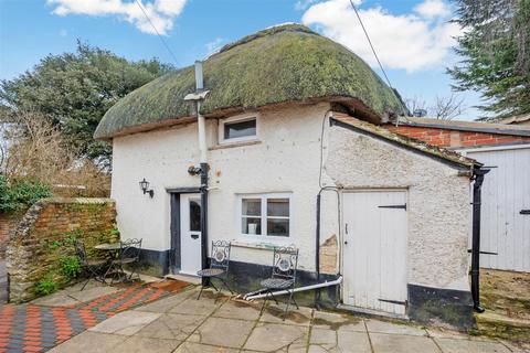 Gibson Lane, Haddenham 1 bed detached house for sale