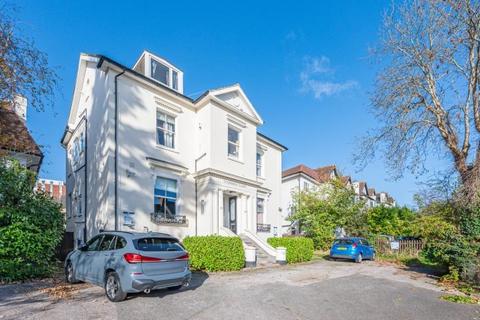 Whitehorse Lane, London, SE25 Studio for sale