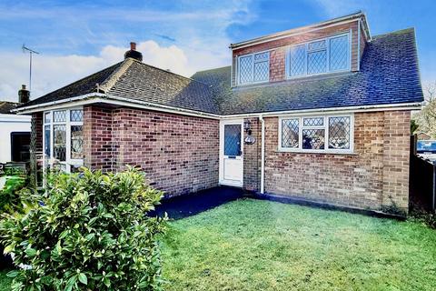 Dibden Lodge Close, Hythe, Southampton 3 bed detached bungalow for sale