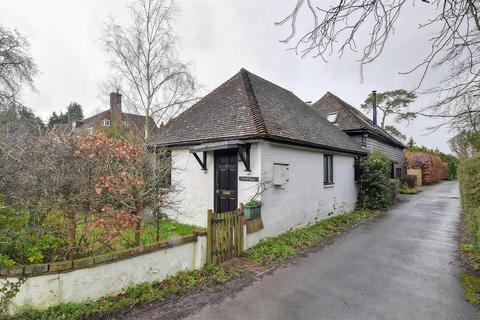 Walkhurst Road, Benenden 1 bed semi