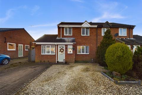 Bracken Road, Driffield YO25 6UP 4 bed semi