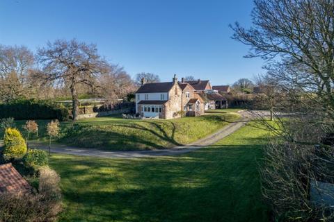 Edgefield 3 bed detached house for sale