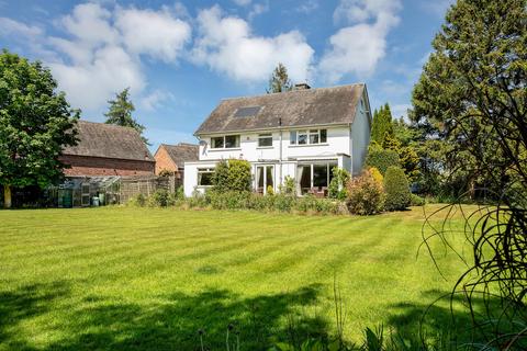 Loughborough LE12 6 bed detached house for sale