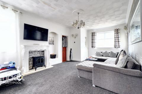 Victoria Road, Pontypool 3 bed detached house for sale