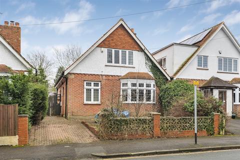 Wellington Avenue, Reading 3 bed detached house for sale