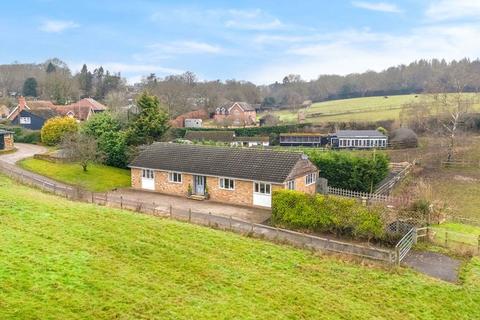 Megg Lane, Kings Langley WD4 3 bed bungalow for sale