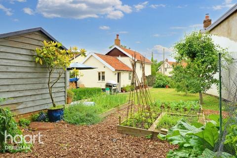 Chapel Street, Rockland St Peter 2 bed cottage for sale