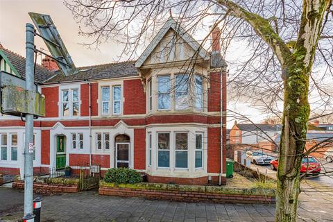 Marlborough Road, Cardiff CF23 4 bed flat for sale