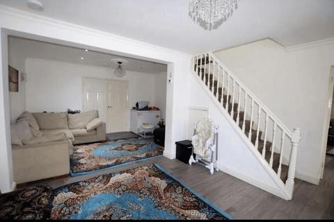 Feltham, Feltham TW14 7 bed semi