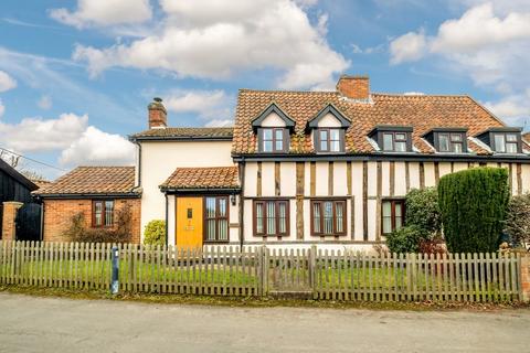 Grundisburgh 3 bed semi