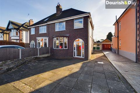 Highfield Grove, Stafford ST17 3 bed semi