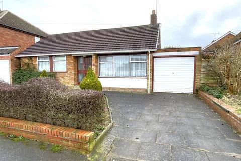 Roundhills Road, Halesowen B62 2 bed detached bungalow for sale