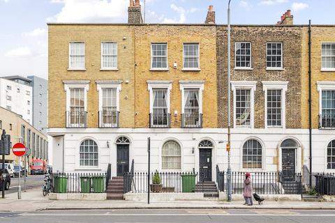 Commercial Road, London E14 1 bed apartment for sale