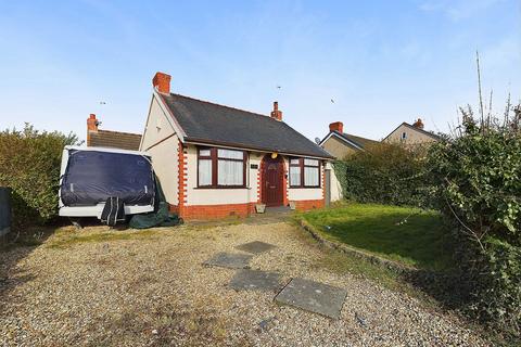 Oakfield Road, Chester, CH1 2 bed detached bungalow for sale