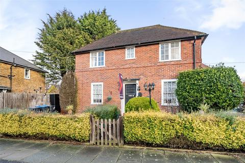 Glastonbury Road, Morden SM4 2 bed semi