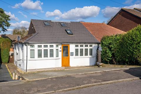 Driftwood Avenue, Hertfordshire AL2 2 bed semi