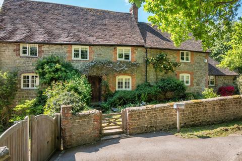 Byworth, Petworth, West Sussex, GU28 3 bed detached house for sale
