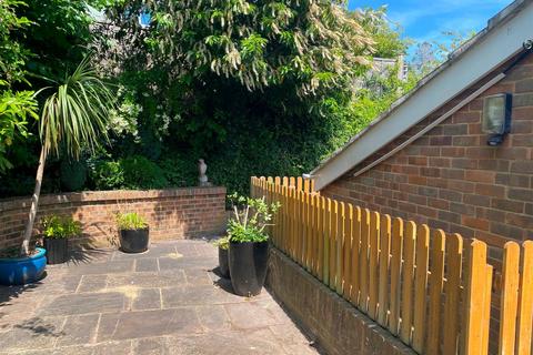 Rectory Lane, Pulborough, West Sussex 3 bed detached house for sale