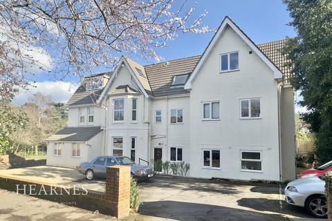 Crescent Road, Bournemouth, BH2 1 bed apartment for sale