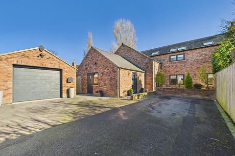 Howe Lane, Nafferton, YO25 4JU 4 bed detached house for sale