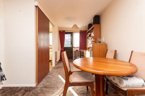 Jacklin Close, Walderslade, Chatham... 2 bed semi