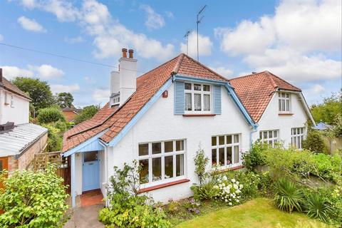 Highlands Avenue, Leatherhead, Surrey 3 bed chalet for sale