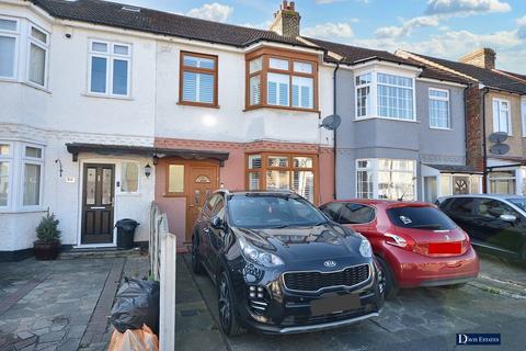 Crowlands Avenue, Romford, RM7 3 bed terraced house for sale