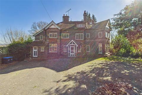 College Lane, West Sussex RH19 10 bed detached house for sale