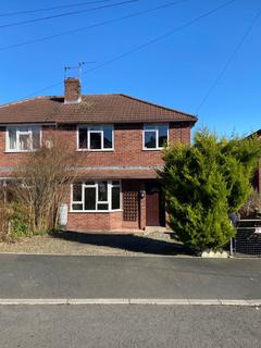 26 Emlyn Avenue, Hereford, Hereford... 3 bed semi