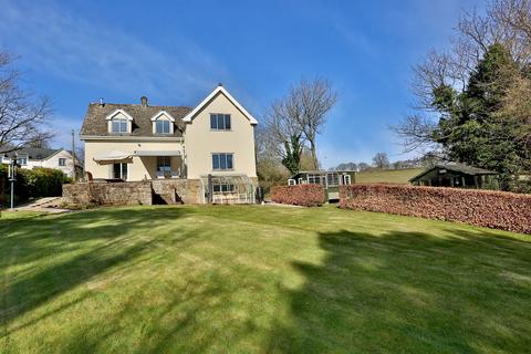 Abergavenny NP7 4 bed detached house for sale