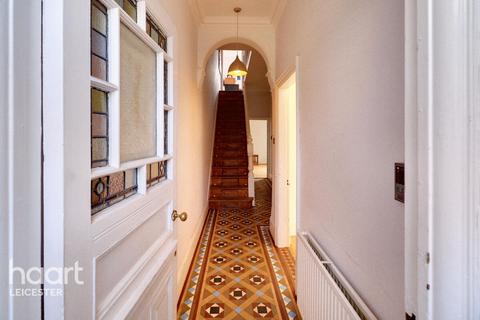 St James Road, Leicester 4 bed terraced house for sale