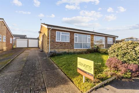 Oldfield Crescent, Hailsham 2 bed semi